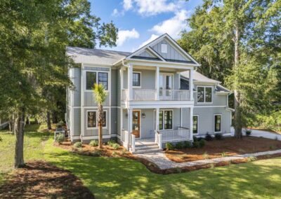 Front exterior of 335 4th Ave in Mount Pleasant, SC