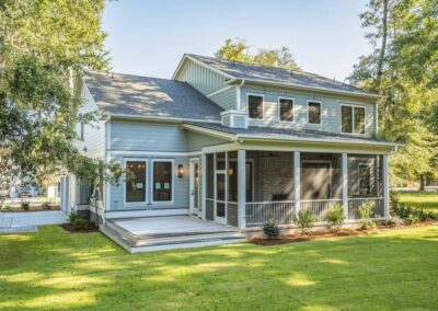 Rear exterior of 335 4th Ave in Mount Pleasant, SC
